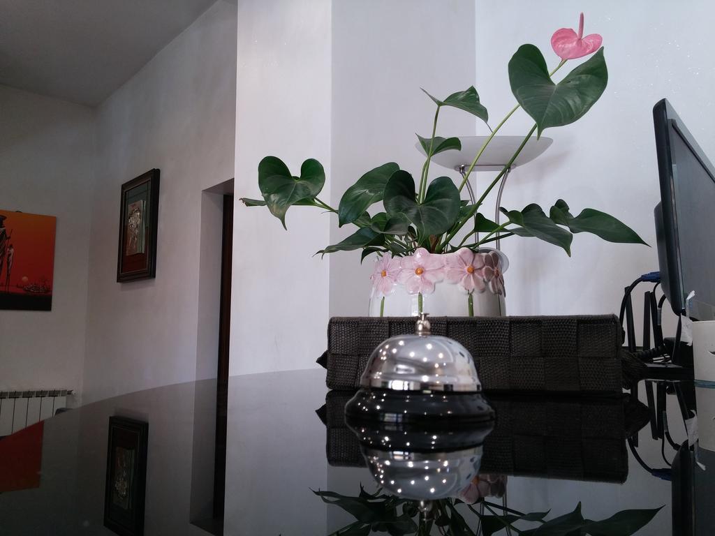 Hotel Le Rose Tivoli Terme Buitenkant foto